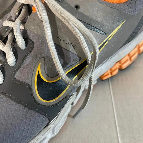 Men's NIKE sz 12 FLYWIRE H2O repel Structure 15~ Greyish-Orange -- - Picture 2 of 9